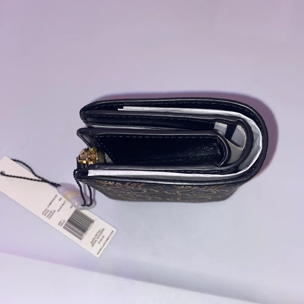 Marc Jacobs Logo Compact Wallet Black Multi - Picture 9 of 9